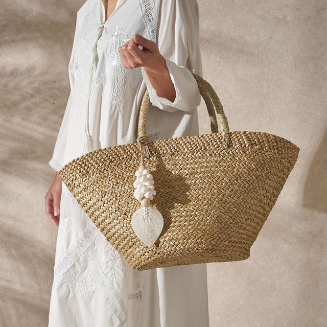 リゾート感のあるトートバッグ