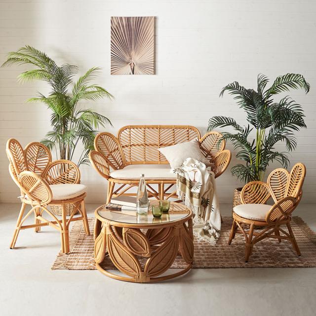 シリーズの二人掛けソファーや椅子(チェアー)と相性抜群の円座卓