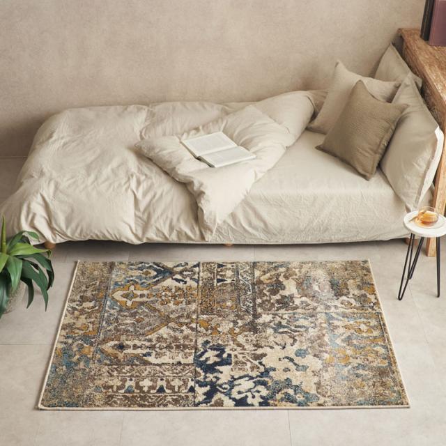 アースカラーがベースで落ち着いた雰囲気に