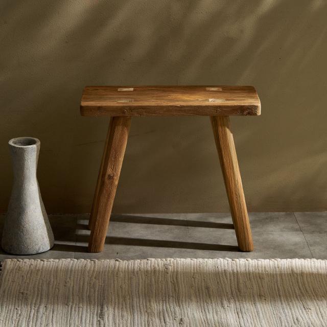 ディスプレイアイテムとしても大活躍のベンチ