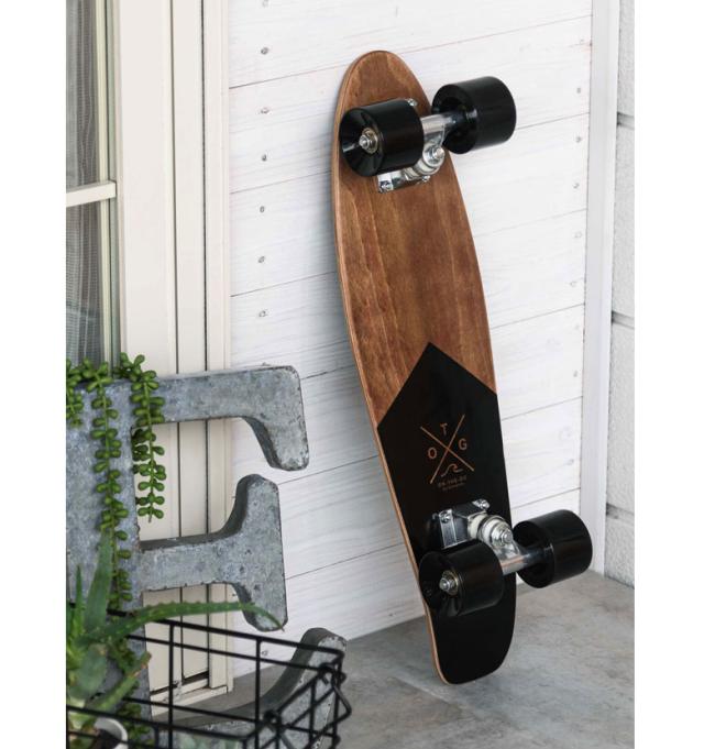 カナディアンメイプルを7層重ねた、とても丈夫な仕様