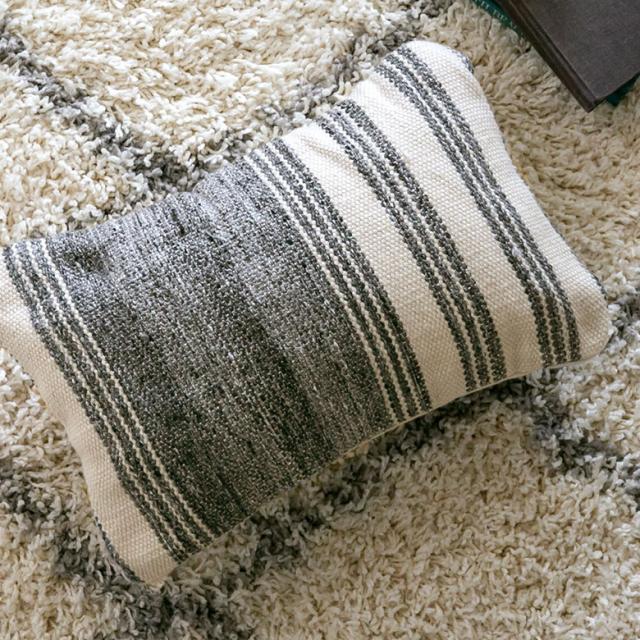 クッションカバー。キリム地。