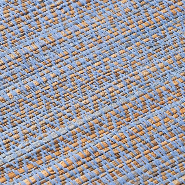 ナチュラルカラーのテーブルランナー