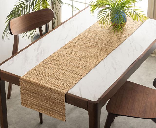 おしゃれなテーブルランナー