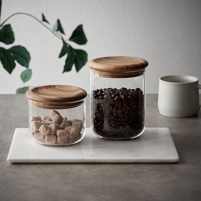 コーヒー豆や茶葉、ドライフードなどの食材の保存に