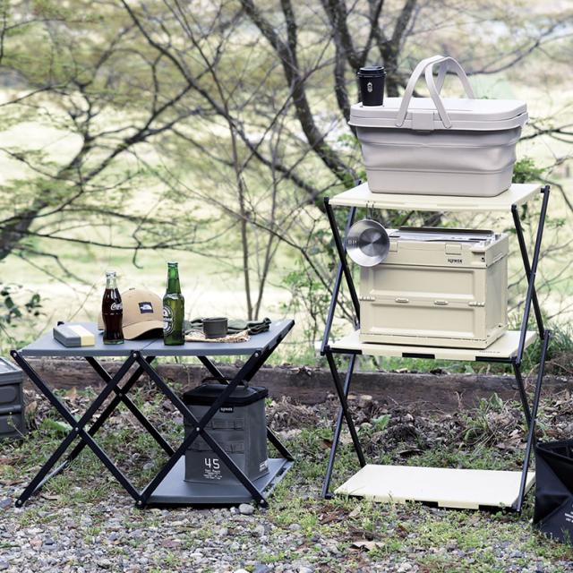 アウトドアシーンで使用できるフィールドラック