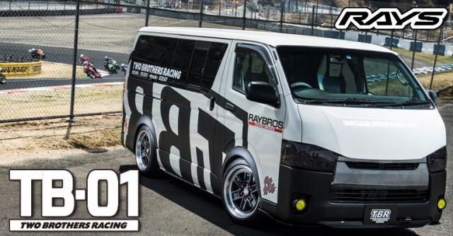 タイヤ レイズ TWO BROTHERS RACING TB-01 200系ハイエースの通販はau PAY マーケット - タイヤ1番|商品ロットナンバー:489913047 トゥーブラザーズレーシング TB-01 9.0-18 ホイール1本 ⒑についての