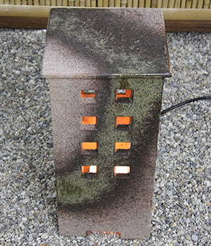 庭園灯　照明　ガーデンライト　屋外用照明　しがらきやき　陶器照明