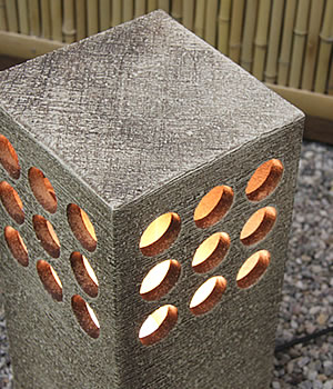 庭園灯　照明　ガーデンライト　屋外用照明　しがらきやき　陶器照明