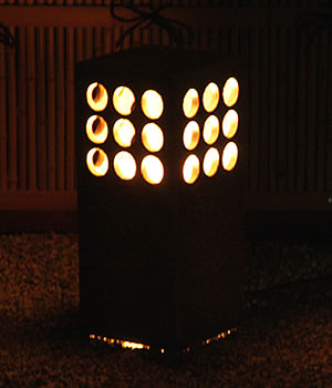 庭園灯　照明　ガーデンライト　屋外用照明　しがらきやき　陶器照明