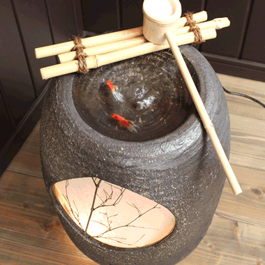 水琴窟 すいきんくつ つくばい 湧き水