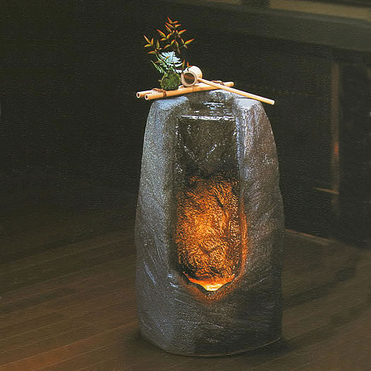 水琴窟 すいきんくつ つくばい 湧き水