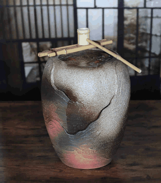 水琴窟　すいきんくつ　つくばい　湧き水