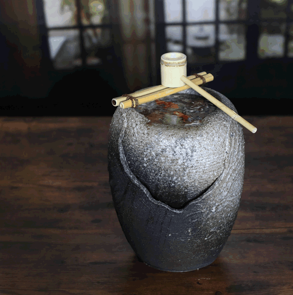 水琴窟 すいきんくつ つくばい 湧き水