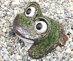 かえる 陶器かえる しがらき蛙 カエル置物 信楽焼