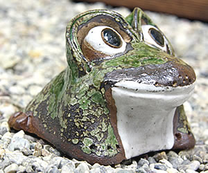 かえる 陶器かえる しがらき蛙 カエル置物 信楽焼