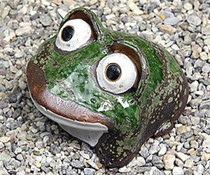 かえる 陶器かえる しがらき蛙 カエル置物 信楽焼