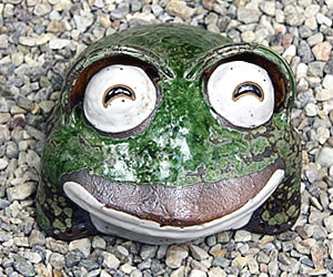 かえる 陶器かえる しがらき蛙 カエル置物 信楽焼