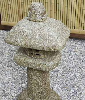 とうろう　陶器灯籠　燈篭　庭用灯篭　しがらきやき