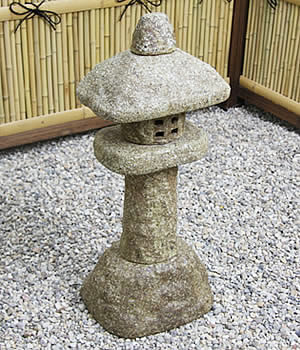 とうろう　陶器灯籠　燈篭　庭用灯篭　しがらきやき