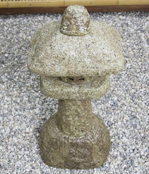 とうろう　陶器灯籠　燈篭　庭用灯篭　しがらきやき