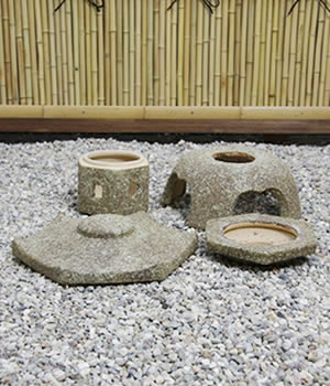 とうろう　陶器灯籠　燈篭　庭用灯篭　しがらきやき