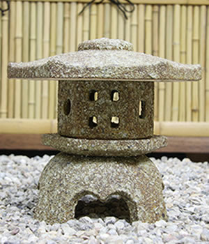 とうろう　陶器灯籠　燈篭　庭用灯篭　しがらきやき