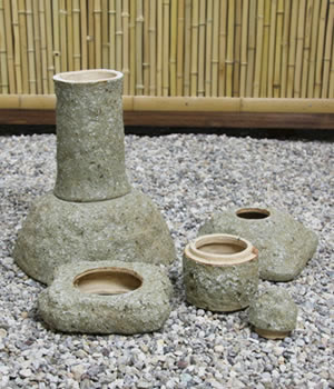 とうろう　陶器灯籠　燈篭　庭用灯篭　しがらきやき