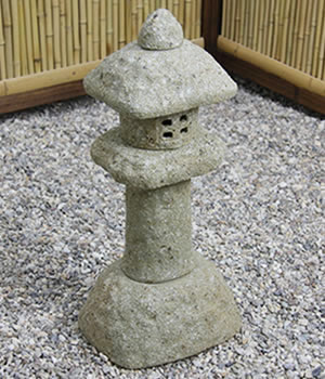 とうろう　陶器灯籠　燈篭　庭用灯篭　しがらきやき