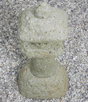 とうろう　陶器灯籠　燈篭　庭用灯篭　しがらきやき