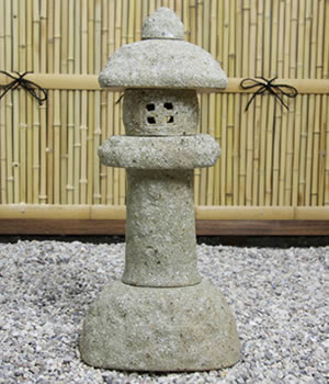 とうろう　陶器灯籠　燈篭　庭用灯篭　しがらきやき