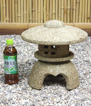 とうろう　陶器灯籠　燈篭　庭用灯篭　しがらきやき