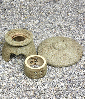 とうろう　陶器灯籠　燈篭　庭用灯篭　しがらきやき