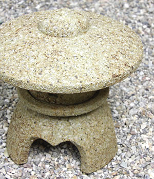 とうろう　陶器灯籠　燈篭　庭用灯篭　しがらきやき