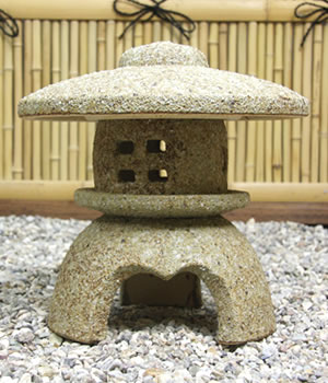 とうろう　陶器灯籠　燈篭　庭用灯篭　しがらきやき