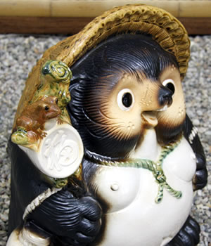 狸 たぬき 置物