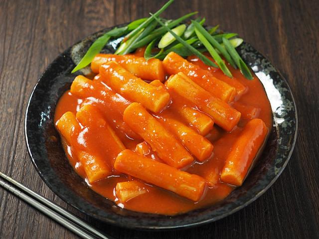 トッポギ 700g 冷凍便 トッポッキ トッポキ 甘辛 もち 餅 韓国 韓国