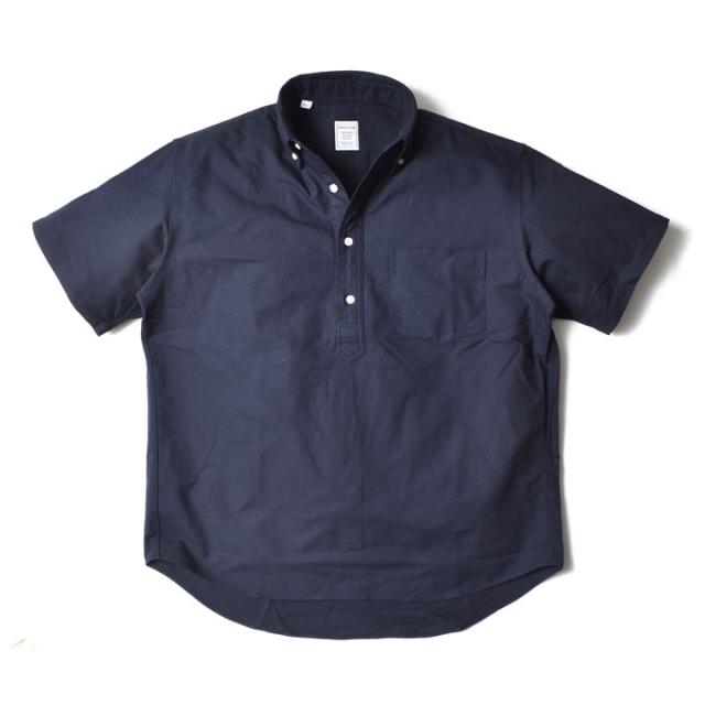 プルオーバーシャツ