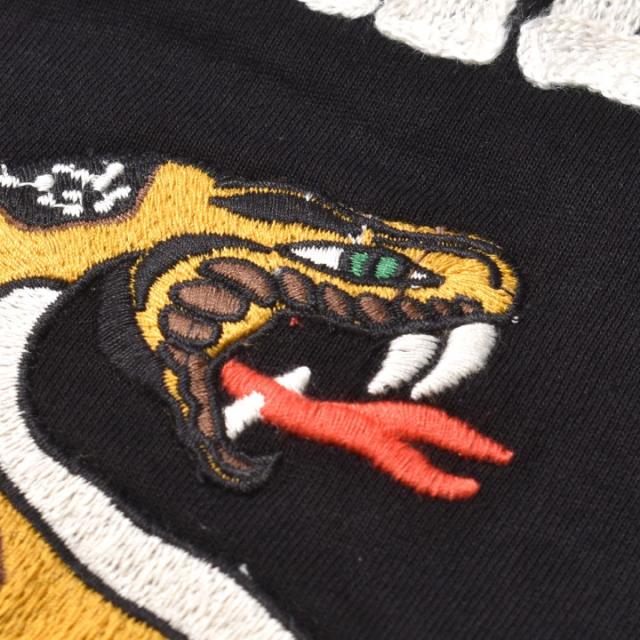 刺繍ワッペンTシャツ