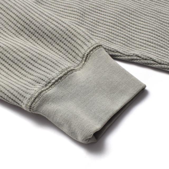 サーマルヘンリーネック