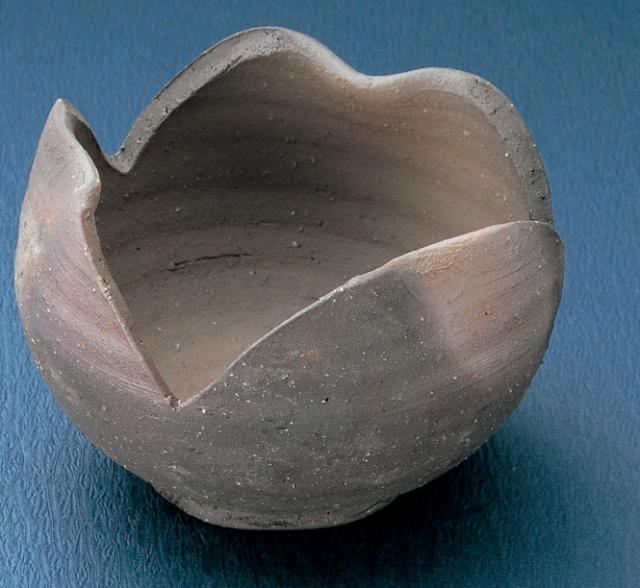 炭化窯変割山椒小鉢［信楽焼　陶器・信楽焼　キッチン　食器　小鉢　取鉢　］