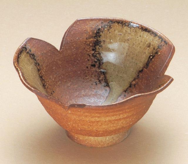 焼〆三ツ割小鉢　信楽焼　陶器・信楽焼　キッチン　食器　小鉢　取鉢　］