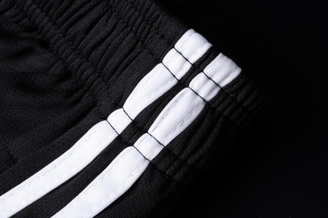 正規品新品 半袖 スポーツウェア 全5色 M〜5XL m01171の通販はau PAY マーケット - fd-store|商品ロットナンバー:490877868 ジャージセットアップ 上下セット スウェット 速乾性 通気性 半ズボン セール
