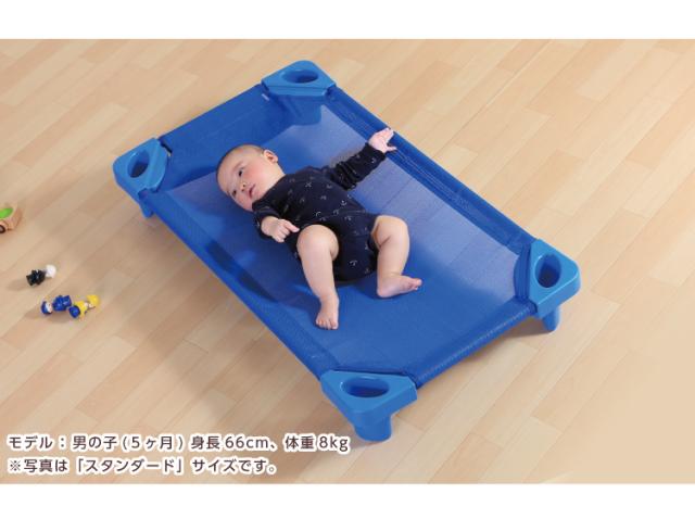 お昼寝コット/保育園・託児所のお昼寝保育で使用されているお昼ねコット