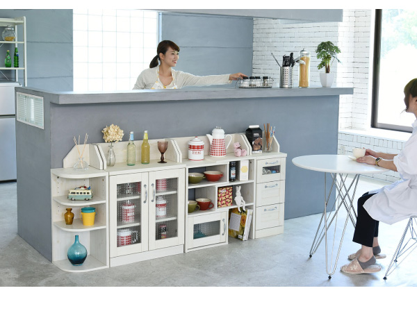 コスガのフレンチ・カントリー家具シリーズ、Provenceの コーナーシェルフ コスガのフレンチ・カントリー家具シリーズ、Provenceの コーナーシェルフ