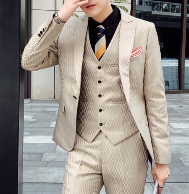限定スリムスーツ 白スーツ黒スーツ結婚式二次会卒業の通販はau Pay マーケット Hikari 株式会社 商品 スリーピース スーツセットアップ メンズ カジュアルスーツ スリムスーツメンズ 大特価在庫 Cta Org Mz