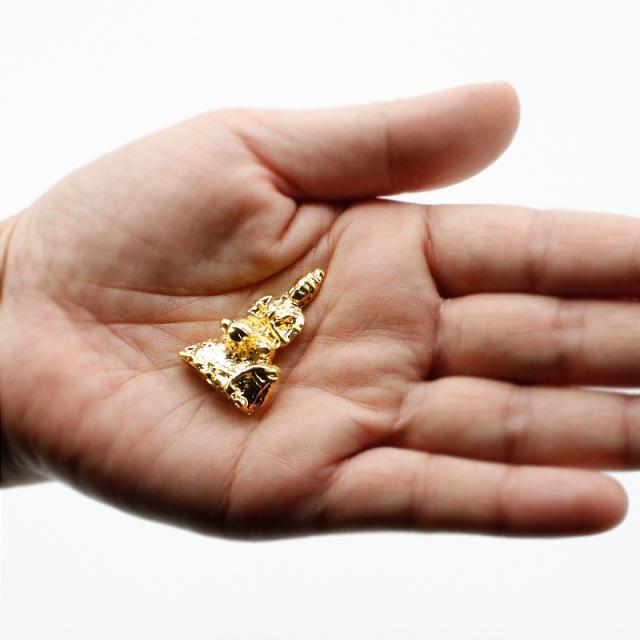 金色メッキの普賢菩薩様のお守り