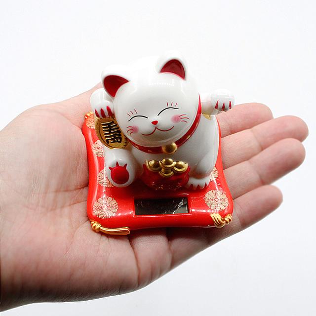 ソーラー 招き猫