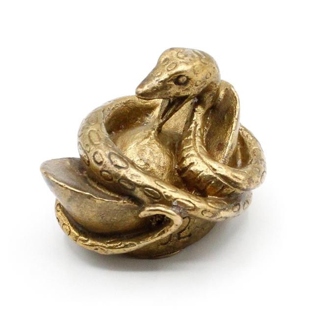 蛇(巳年)の置物