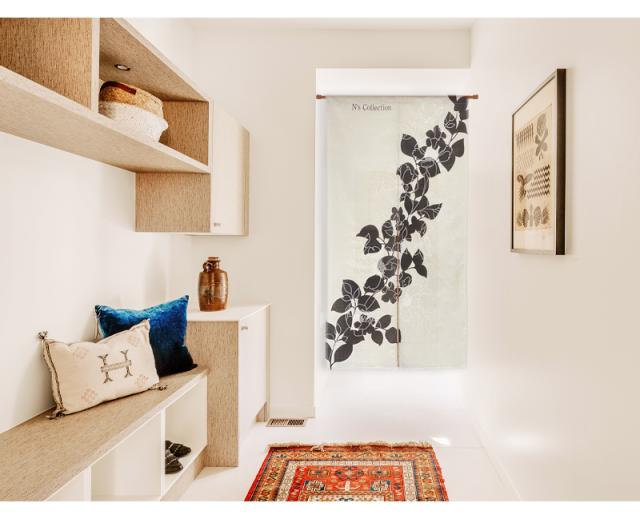 暖簾 norenn カーテン 間仕切り 仕切りカーテン スクリーン タペストリー 目隠し 和風暖簾 和風 和柄 和室 和モダン モダン フラワー柄 花柄 シルエットフラワー レトロ ナチュラル 国産 可愛い 大人 モダン シック ニュアンス ラインフラワー モノトーン シルエット 白黒 アンティーク ヴィンテージ